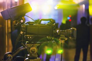 Die Technik der Kamera von der Pike auf lernen.