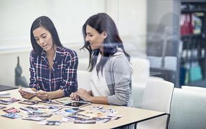 Nicht nur digital, auch analog, wird gearbeitet, z.B. beim Konzepten.