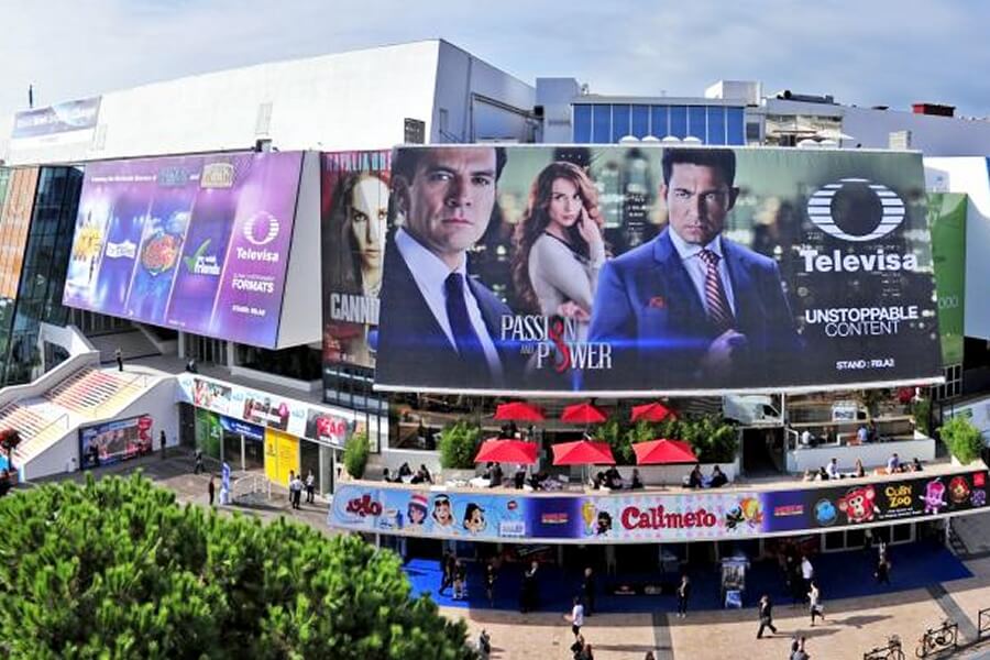 ... aber einiges, z.B. Film- & Lizenzhandel auf der MIPCOM.